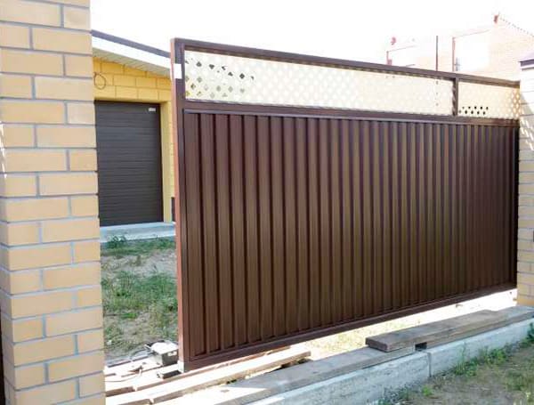 Эстетика и Надежность: Ворота Grand Line для Вашего Дома в Великих Луках от 37218 руб