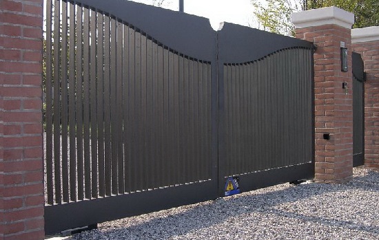Купить новые ворота Абакан откатные в Великих Луках по цене от 83168 руб