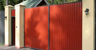 Купить ворота из профнастила Великие Луки, цена от 4107 руб.
